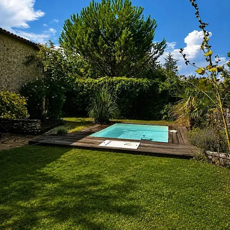 Stone Townhouse With Swimming Pool *