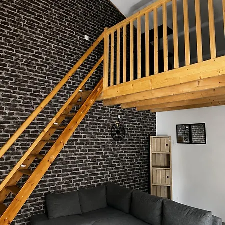 Stone Townhouse With Swimming Pool Vakantiehuis Villefranche-de-Lonchat